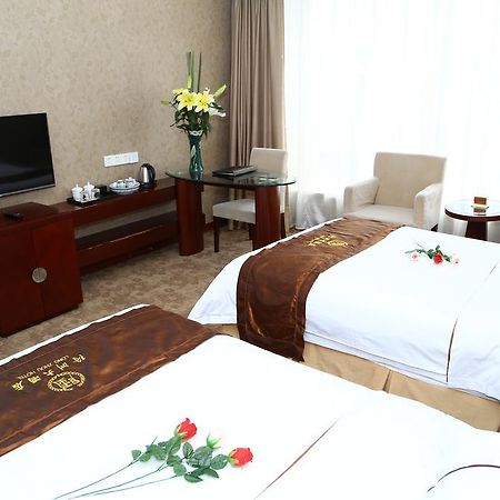 Long Zhou Grand Hotel Guangzhou Exterior foto