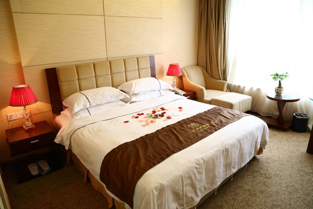 Long Zhou Grand Hotel Guangzhou Cameră foto