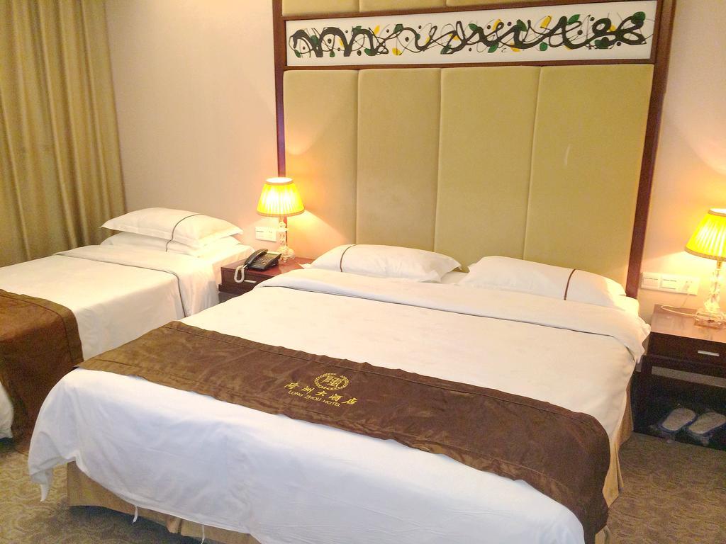 Long Zhou Grand Hotel Guangzhou Cameră foto