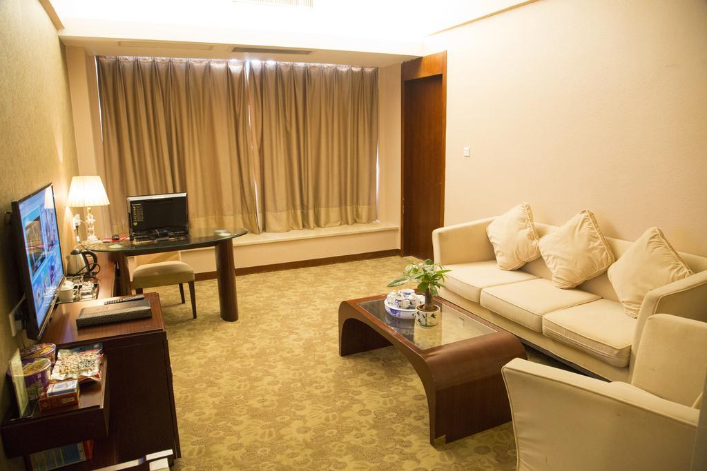 Long Zhou Grand Hotel Guangzhou Cameră foto