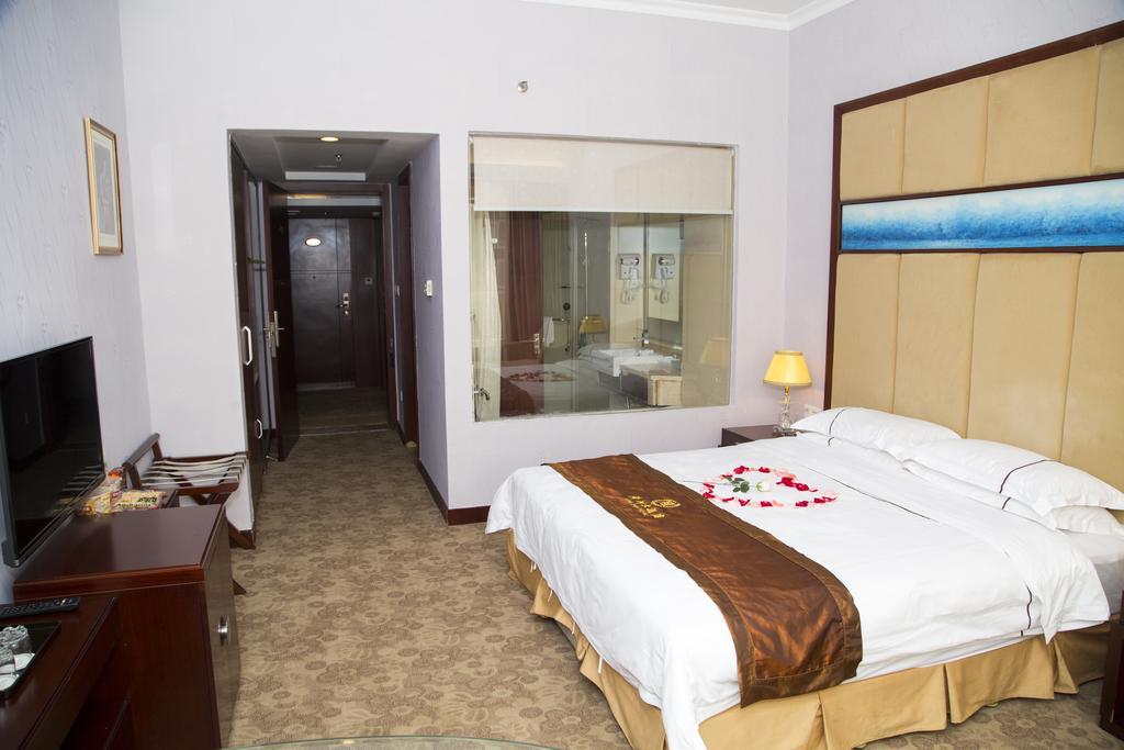 Long Zhou Grand Hotel Guangzhou Cameră foto