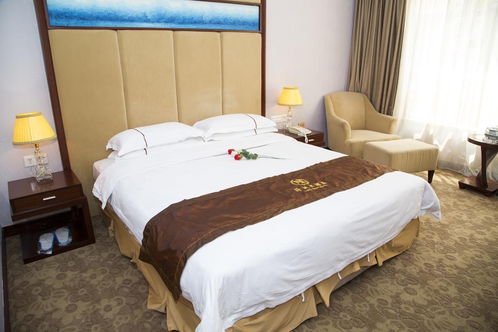 Long Zhou Grand Hotel Guangzhou Exterior foto