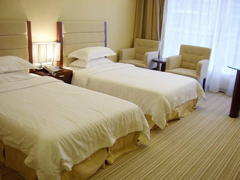 Long Zhou Grand Hotel Guangzhou Exterior foto
